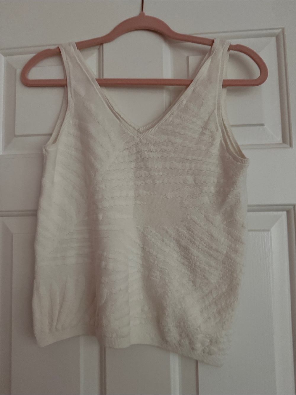 Southern Tide Cream V-Neck Knit Tank